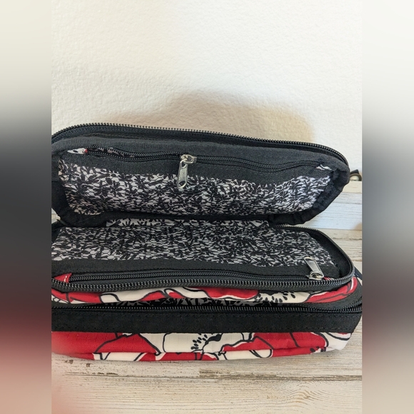 Brighton 3 Piece Overnight Travel Set Floral Red Poppy Shoulder Bag, Make Up Bag - Picture 12 of 12